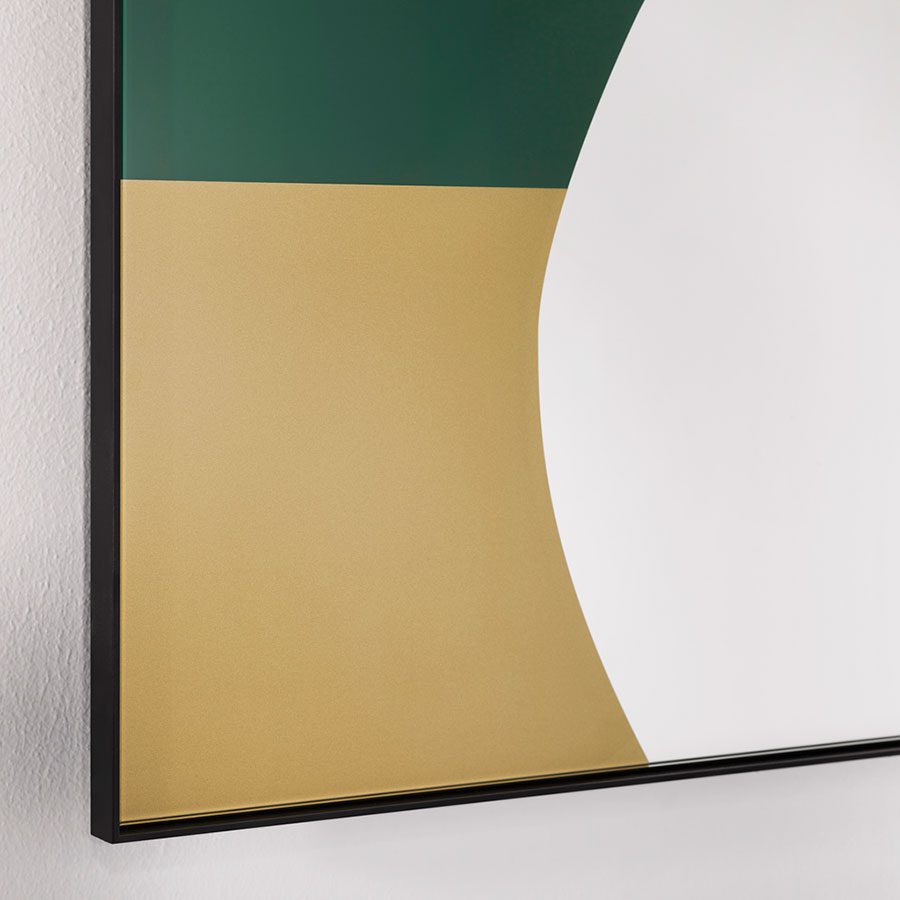 Art-Green-Mirror-Closeup