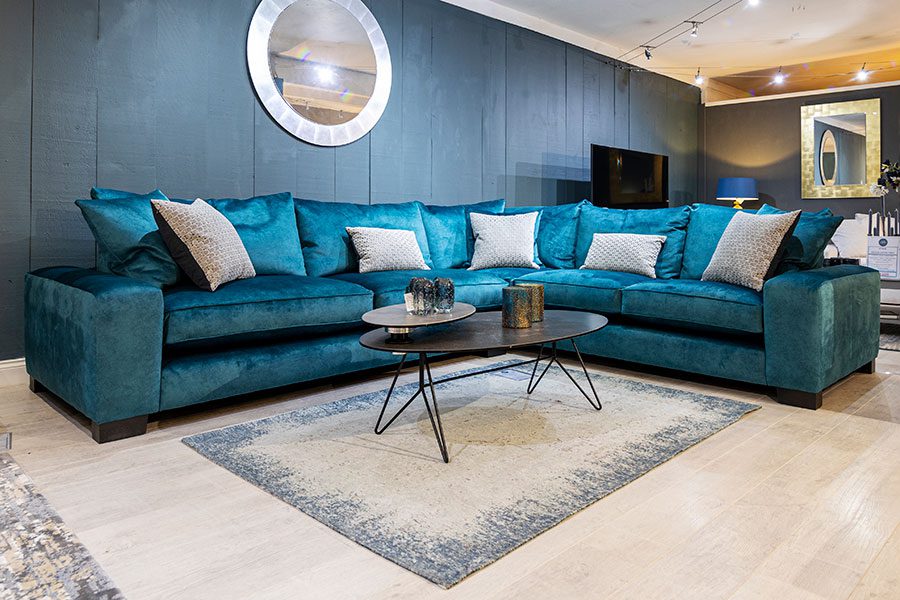 The Washington large 7 seat corner sofa is both stylish and supremely comfortable