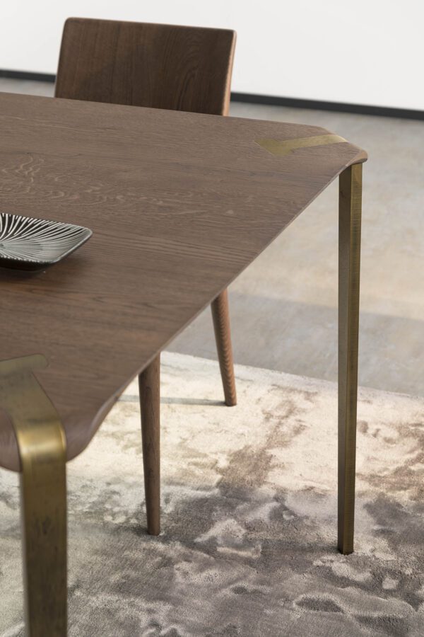 Lucca-Solid-Oak-Dining-Table