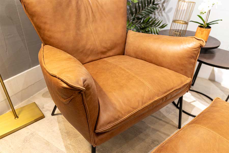 Amsterdam retro armchair upholstered in soft natural leather